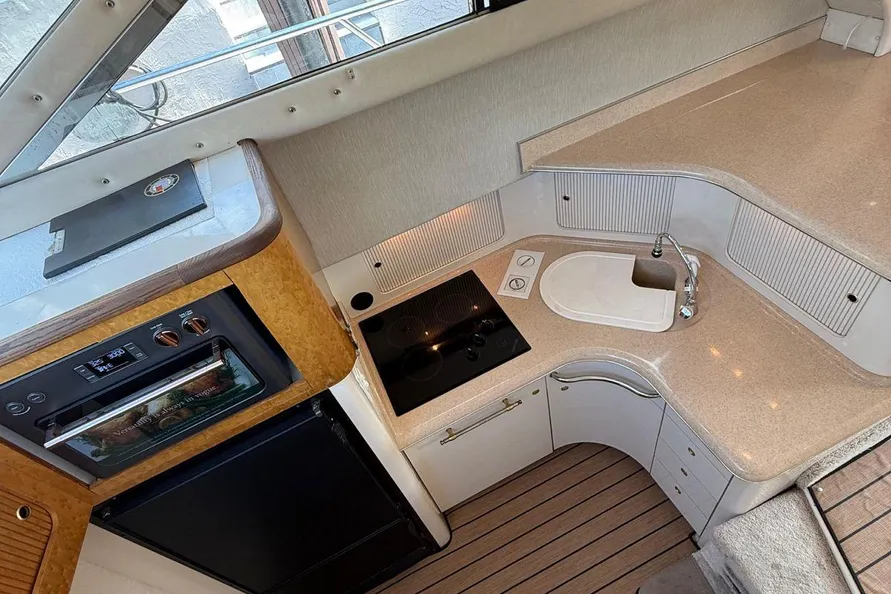 Antalya Belek 400 Sedan Bridge Yacht Rental